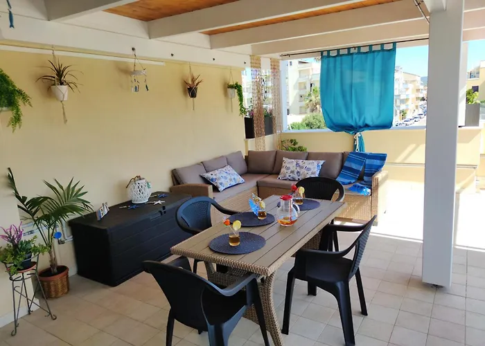 Pavoncelle Holidays Home